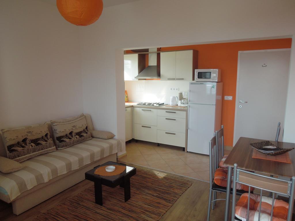 Apartments Meleh Цриквеница Номер фото
