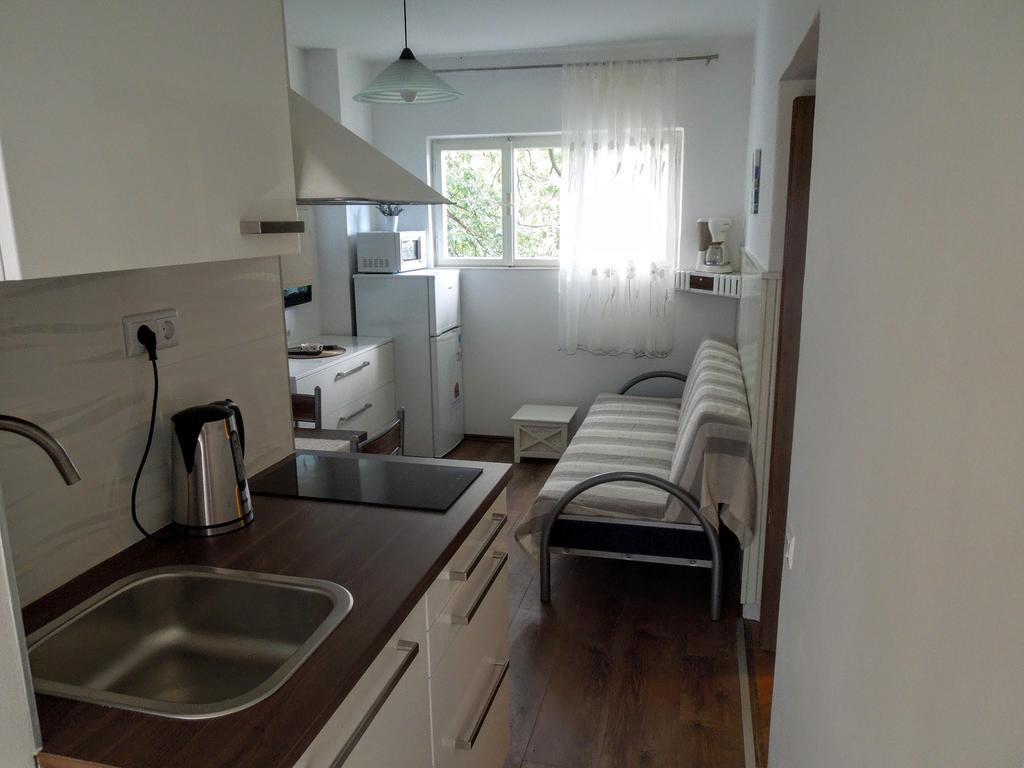 Apartments Meleh Цриквеница Экстерьер фото